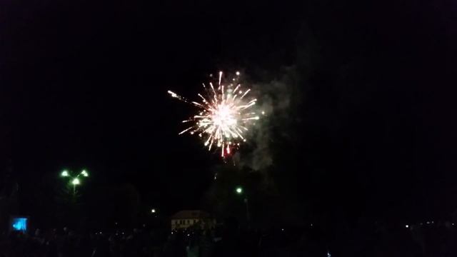 Победный салют в Кавалерово, 2015г. смотреть онлайн