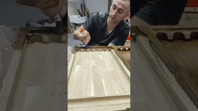 Торцевая разделочная доска с гастроёмкостью #торцеваяразделочнаядоска #разделочнаядоска #кулинария
