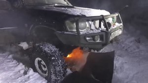 Заводим двигатель Ниссан Патрол в мороз минус 40. Чуть не сожгли машину !