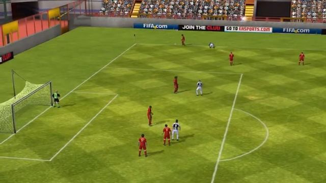 Навес со штрафного на дальнюю штангу FIFA 13 iPhone/iPad - Juventus vs. FC Bayern смотреть онлайн