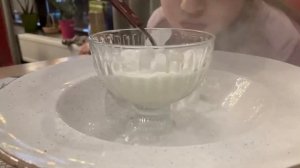 Мороженое с сухим льдом