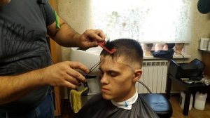 Как подстричь чёлку в короткой мужской стрижке. мужская короткая стрижка #1men's haircut