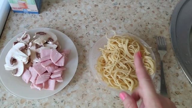 Будни мамы ❤ ПАСТА С ГРИБАМИ И ВЕТЧИНОЙ!  Кулинарный ВЛОГ ?
