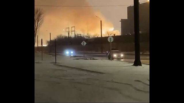 Повреждение и возгорание силового трансформатора в Челябинске смотреть онлайн