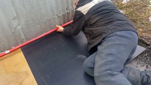 Батя и сын ремонт ворот.