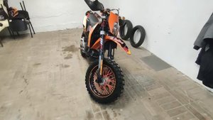 Занижение мотоцикла КТМ 690 SMC, установка эндуро резины