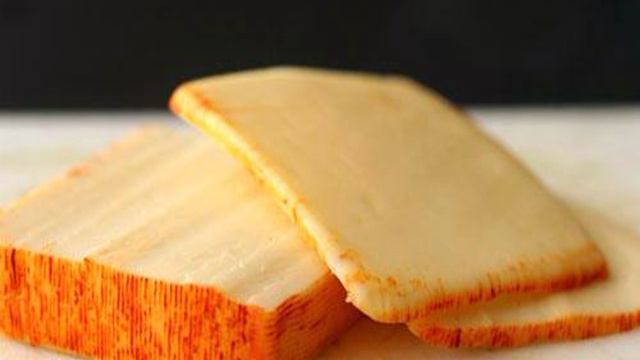 Чизбургер с луковым джемом