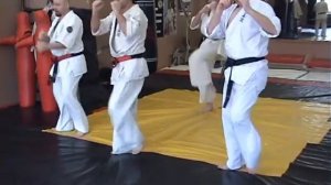 Аси-вадза. Микадзуки сото гери дзедан