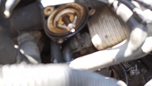 Термостат на Volkswagen Touareg 3.6fsi VR6 замена. Volkswagen Tuareg thermostat replacement смотреть онлайн