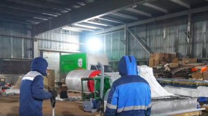 В Югорске на макулатурной фабрике начали установку оборудования