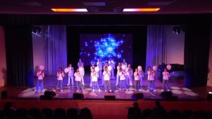 БЕЛЫЕ ШАРИКИ - г. Майкоп "Детский возраст"
Муз. Е. Романовой Сл. Д. Филонова