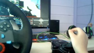 В этом видео ты увидишь краткий обзор на игровой руль logitech G29 +КПП