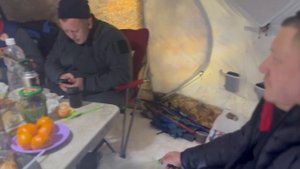 За корюшкой или когда рыбалка это только лишь предлог . Палатка Берег Гексагон