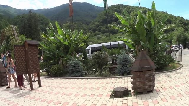 Отдых в Адлере в июне 2022/Экскурсия по Золотому кольцу Абхазии,часть 1. смотреть онлайн