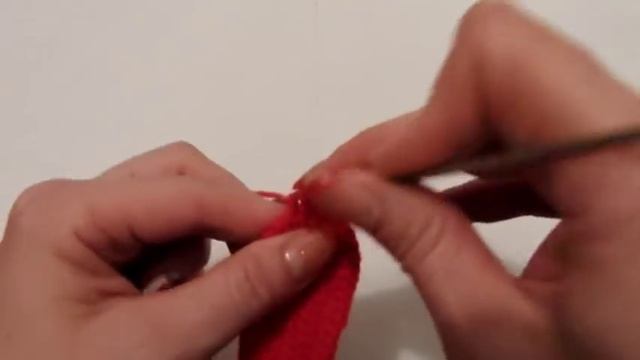 Подошва крючком для пинеток "Божьи коровки". Видео по вязанию пинеток https://youtu.be/SDP_M2w0hFc смотреть онлайн