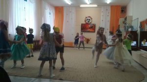 Полька фруктов и огородниц. 2020г  Старшая группа