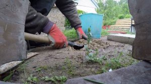 ДОРОЖКИ ИЗ ПЛИТКИ НА ДАЧЕ СВОИМИ РУКАМИ.ЧТО ДЕЛАТЬ ЕСЛИ ПЛИТКИ НЕ ХВАТАЕТ НА ВСЮ ДЛИННУ ДОРОЖКИ.