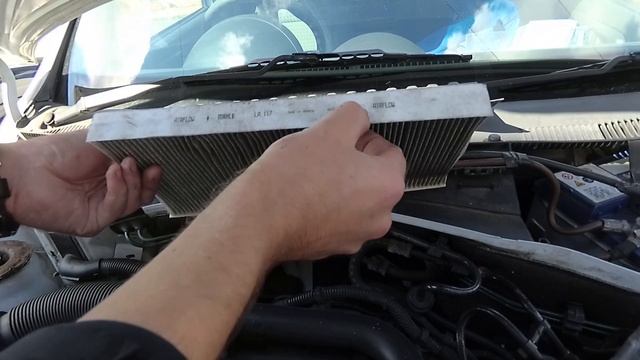 FIX WEAK FANS - Cabin Filter Change - VAUXHALL COMBO / CORSA C смотреть онлайн