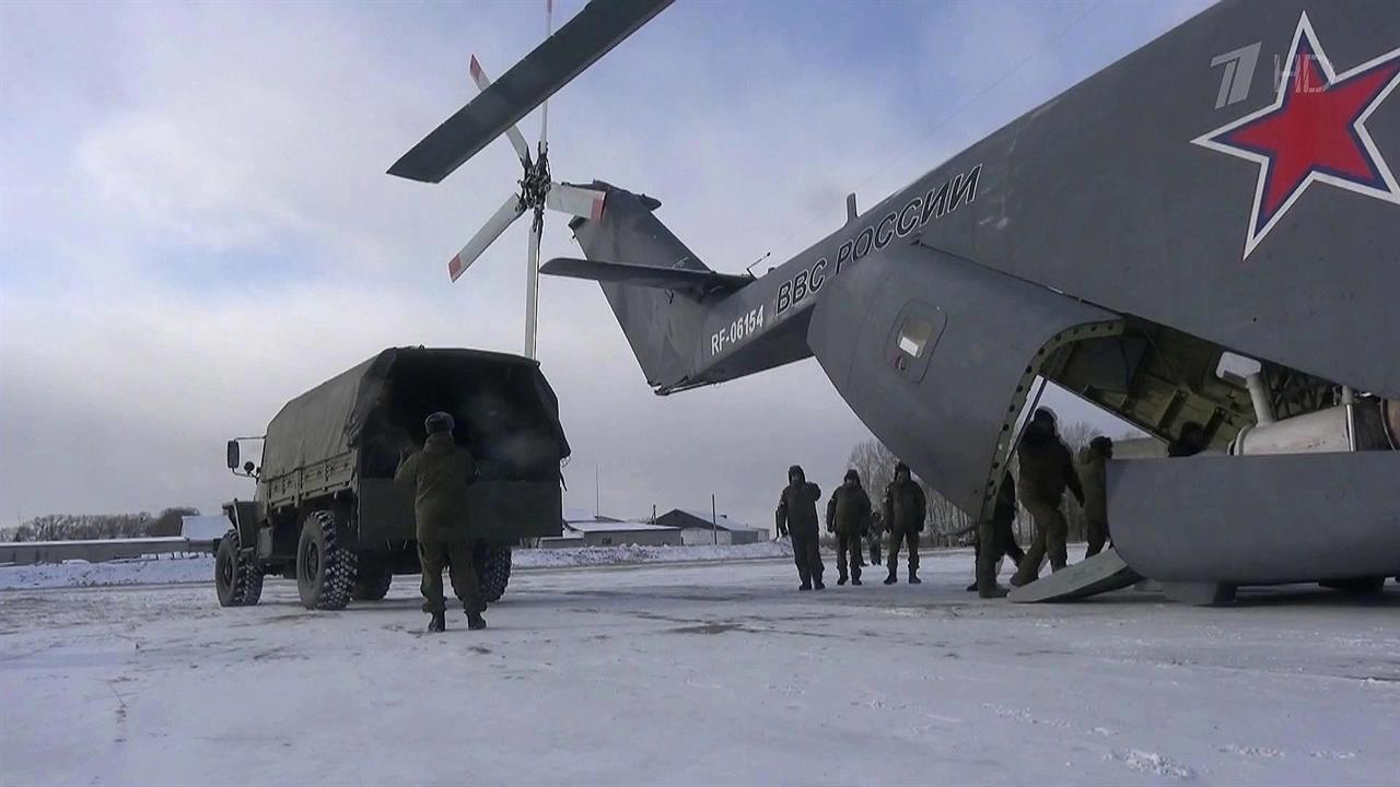 БПЛА "Орлан" и снегоходы "Буран" помогут военным инженерам в ликвидации затора на Бурейском водох...