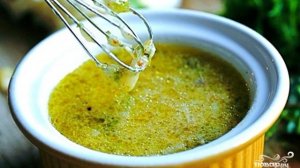 Заправка для салата с рукколой и креветками