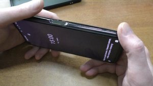 На смартфоне вздулся аккумулятор