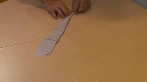 Как покрасить футболку? Прикольный способ покраски в домашних учловиях.