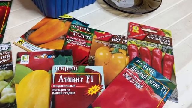 Жалею, что раньше так не сажала семена, теперь сею семена томатов, перцев только так, и всем совету