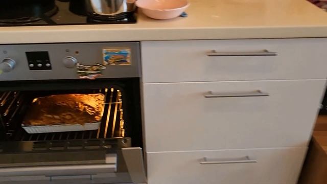 ЖИЗНЬ В СВЯТОМ ВЛАСЕ | КРАСИВАЯ КВАРТИРА БЕЗ ТАКСЫ ПОДДЕРЖКИ | ИНТЕРВЬЮ #5 смотреть онлайн