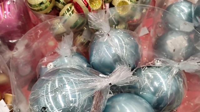 #новогодниешары       Эти сказочные новогодние шары. Муз.Вадим Гурьев.