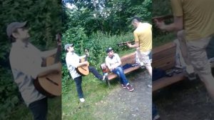 Бегу,мой Бог ,спаси меня!