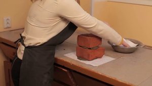 Определение прочности кирпича на сжатие