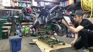 разборка, востоновление, скутера suzuki abbress 50 часть1.