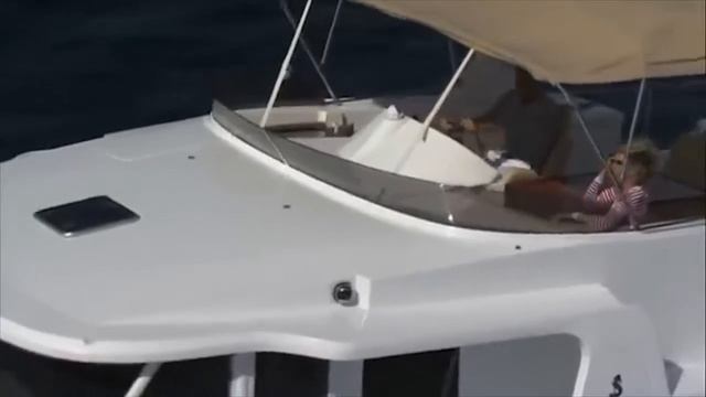 Яхта Swift Trawler 52 самый большой моторный траулер Beneteau в Boatmarket