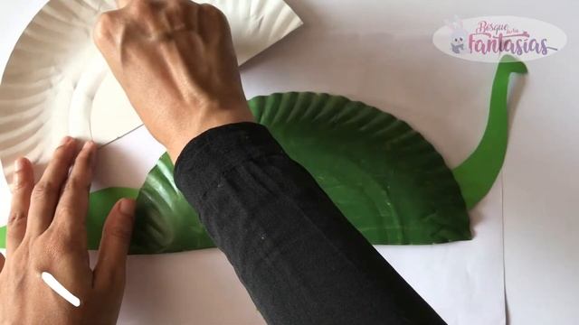 ? DINOSAURIO con PLATO de cartón ? Manualidades infantiles con platos смотреть онлайн