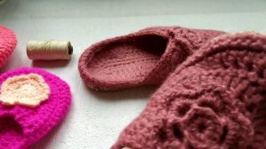 ТАПОЧКИ КРЮЧКОМ НА ГОТОВОЙ ПОДОШВЕ.