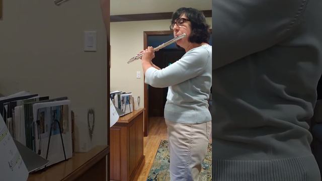 April 14 - Music Minute for GSLC смотреть онлайн