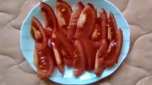 Помидорный салат с брынзой