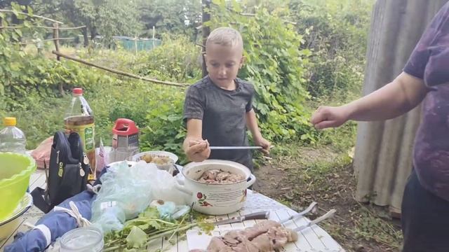 Правила шашлыка. Нарезка, замачивание, нанизывание, жарка.