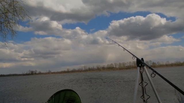 Нарвался на чехонь,успевай тягать. Днепр. смотреть онлайн