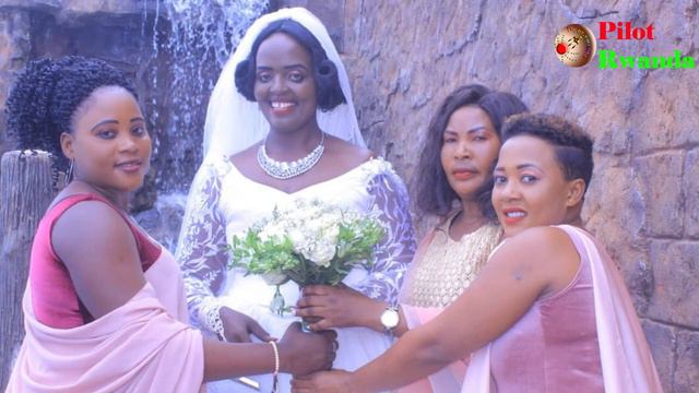 AMAFOTO🚨 DORE UBUKWE BWA Sgt ROBERT N'UMUGORE MUSHYA YASIMBUJE IHOGOZA RYE RYAMUTAYE UGANDA смотреть онлайн