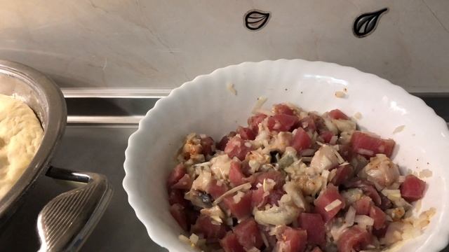 Море в январе. Расстегаи с рыбой в духовке.