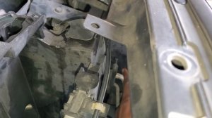 Infiniti fx35, fx37, Qx70. Radiator Replacement. keeping your AC intact