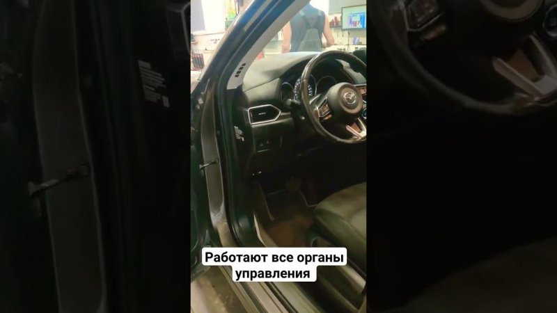 Замена штатных электроупоров багажника #mazda #электроприводбагажника #shorts