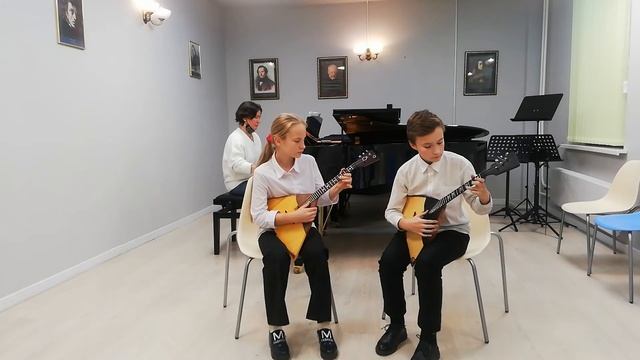 Русская народная песня "В сыром бору тропина", обр. Ю. Кузнецовой смотреть онлайн