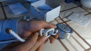 Как привязать поисковый магнит.  Выбор шнура