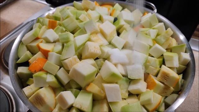 Пошаговый рецепт кабачковой икры: вкусно, как в ресторане! До зимы все съедается, а то и раньше!