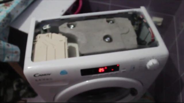 Ремонт стиральной машины, постоянно набирает воду на примере Candy CS34. Constantly gaining water смотреть онлайн