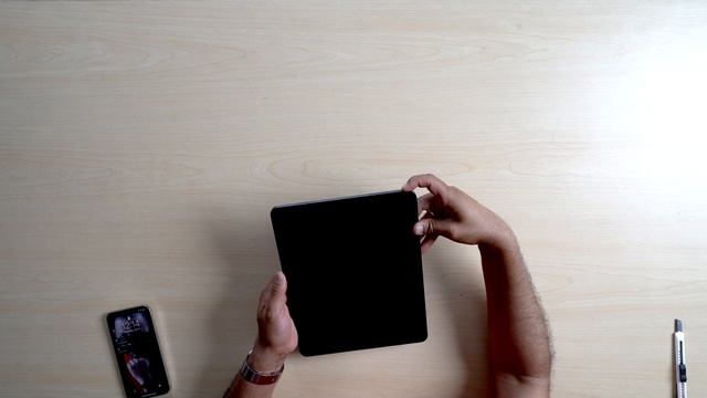 Apple iPadPro M1 Unboxing & Preview in Nepali || OlizStore