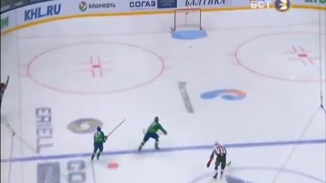 Отложенный штраф и бросок Свитова по своим воротам смотреть онлайн