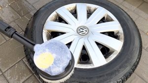 Пример работы мойки Karcher K4 UM — щетка